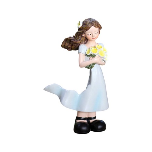 Mädchenfigur mit